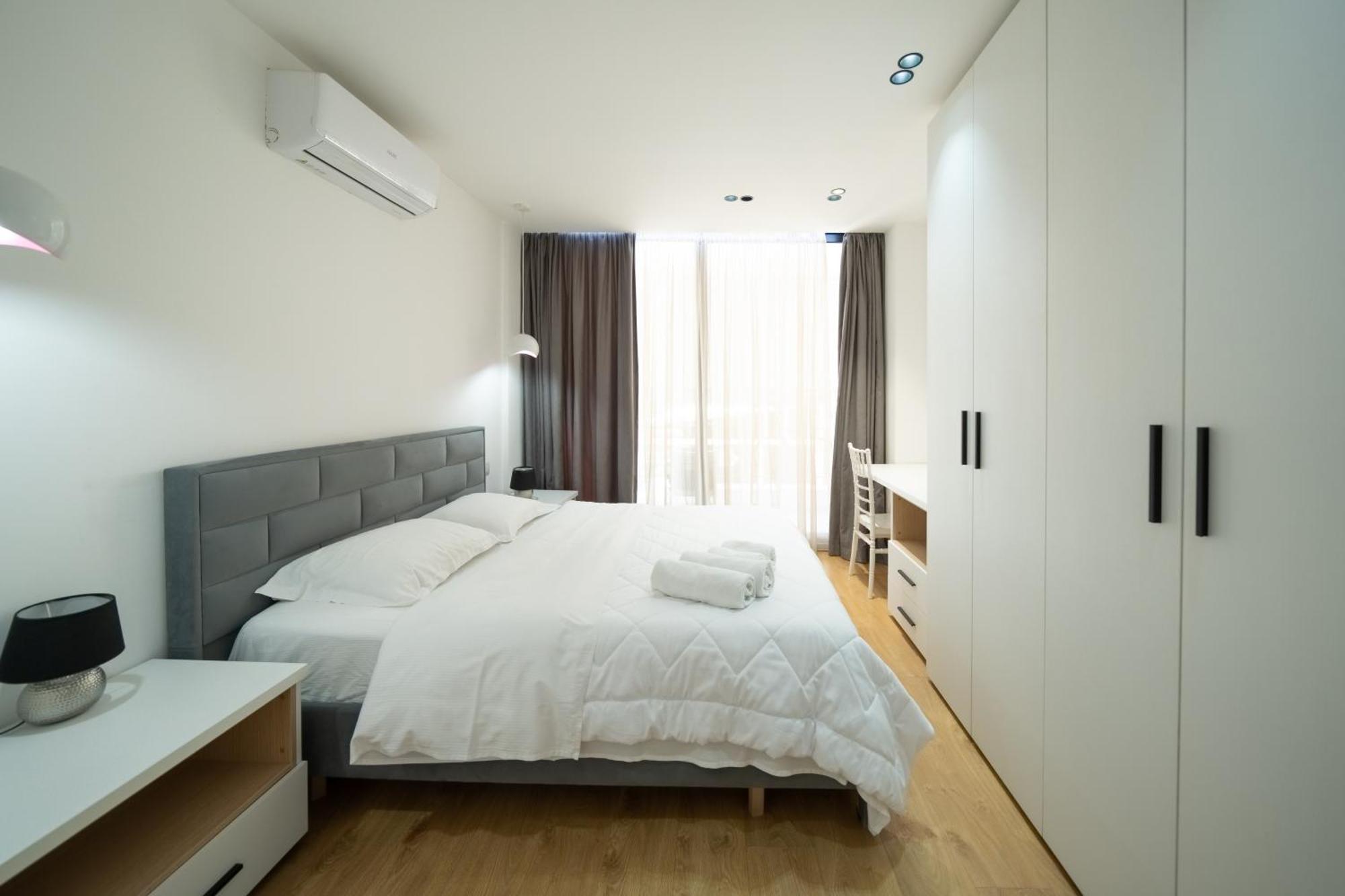 Cosy Urban Central Apartment Tirana Buitenkant foto
