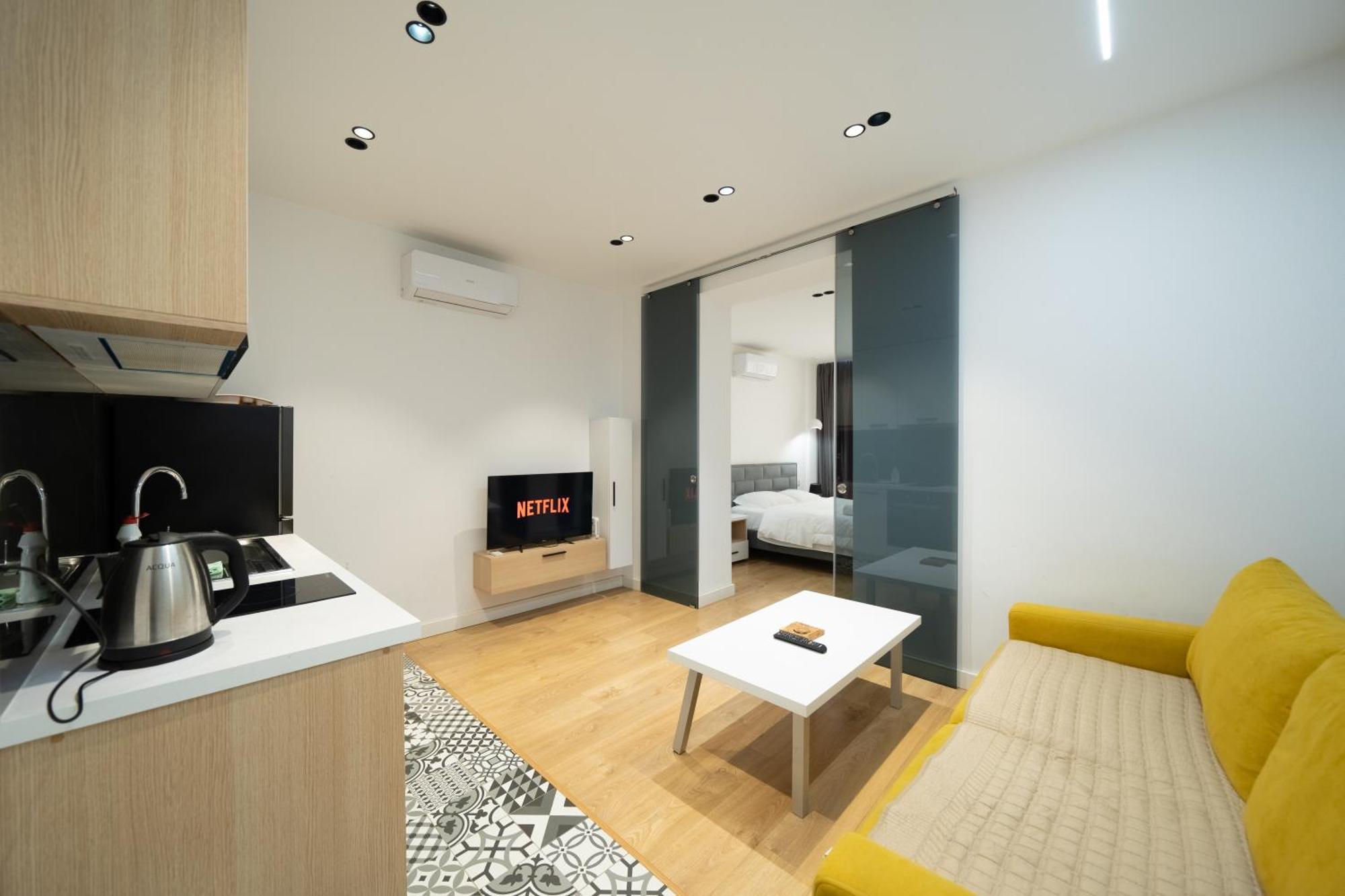 Cosy Urban Central Apartment Tirana Buitenkant foto